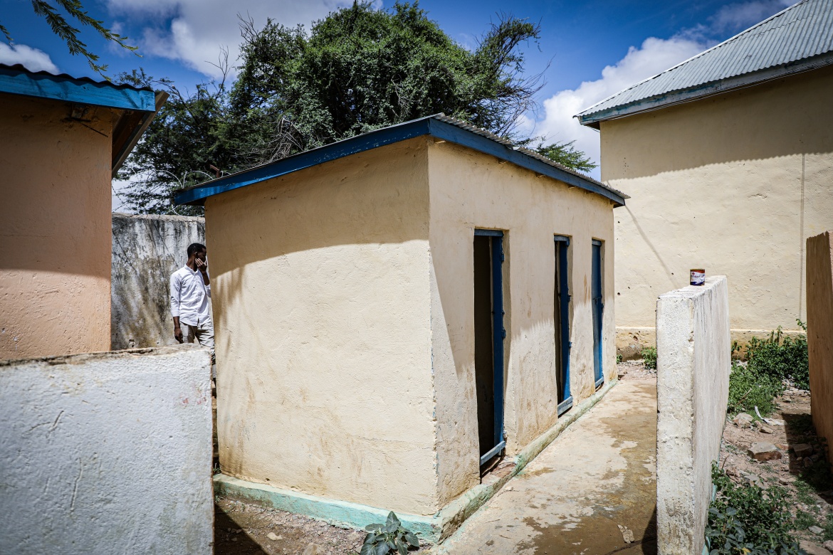 Under the GPE-funded program, nearly 400 WASH facilities including gender-friendly latrines, handwashing facilities and water tanks, were constructed to enhance the learning environment of targeted schools in Somalia. Credit: Awale Koronto/Save the Children